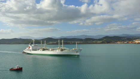 Neukaledonien-Noumea-Lagune-Mit-Schiff