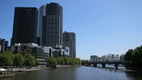 Australien-Melbourne-South-Bank-Yarra-River-Gebäude