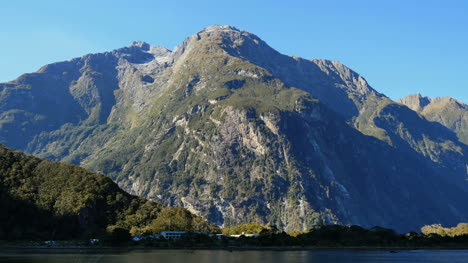 Neuseeland-Milford-Sound-Mountain