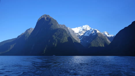 Nueva-Zelanda-Milford-Sonido-Snow-En-Peak