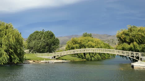 New-Zealand-Bridge-At-Pisa-Moorings