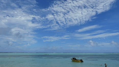 Rarotonga-Lagune-Im-Strandhimmel