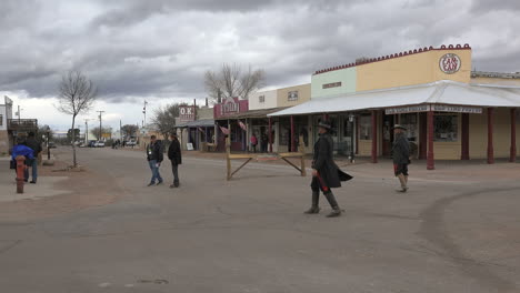 Hombres-De-Lápida-De-Arizona-Organizaron-Pistoleros