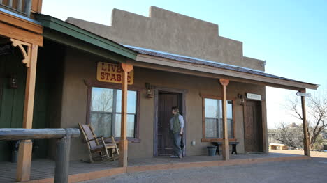 Hotel-En-Arizona-Tombstone-Ranch-Con-Visitantes