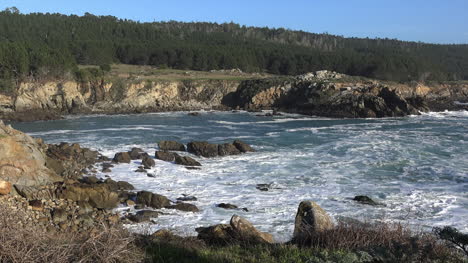 California-Gerstle-Cove-Wave-Stürzt-In-Der-Bucht-An-Der-Salzpfanne-Ab