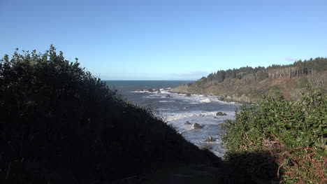 California-Se-Acerca-A-Las-Rocas-En-Rocky-Point-Patricks-Point-State-Park