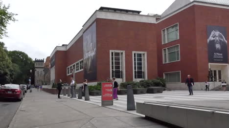 Portland-Art-Museum-People-Crossing