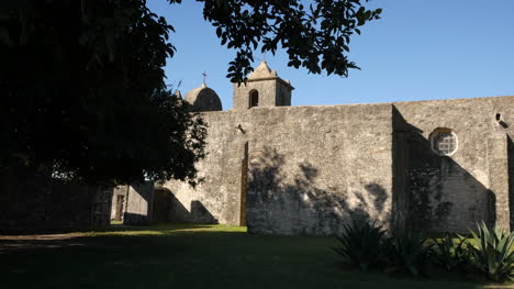 Texas-Goliad-Presidio-La-Bahia-Seitenansicht