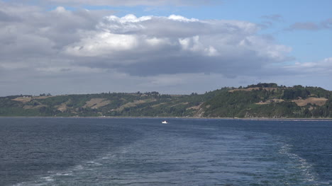 Der-Golf-Von-Ancul-In-Chile-Zieht-In-Ein-Kleines-Boot