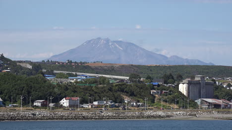 Chile-Puerto-Montt-Volcano-Calbuco-Zoom-Out
