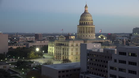 Texas-Austin-Capitol-Building-Nach-Sonnenuntergang