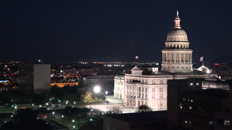 Texas-Austin-State-House-Bei-Nacht