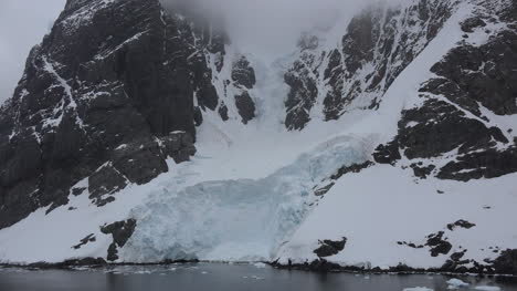 Antarktis-Lemaire-Schnee-Von-Wasser