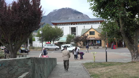 Chile-Coyhaique-Walkway-Und-Shop