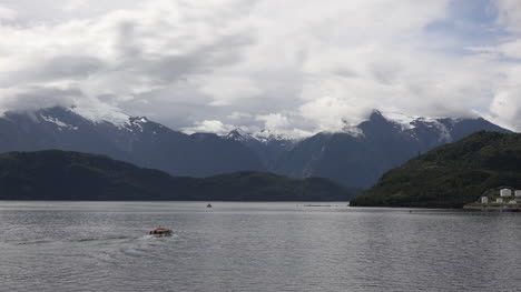 Chile-Fjord-At-Puerto-Chacabuco