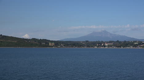 Chile-Puerto-Montt-Zwei-Vulkane-Osorno-Und-Calbuco