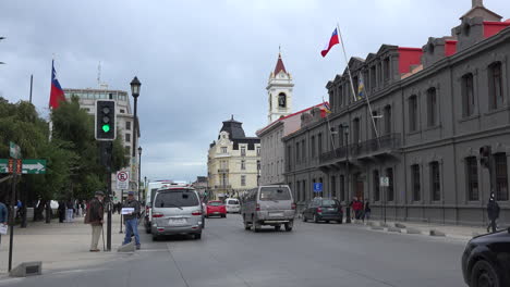 Chile-Punta-Arenas-Traffic-Passes-Plaza
