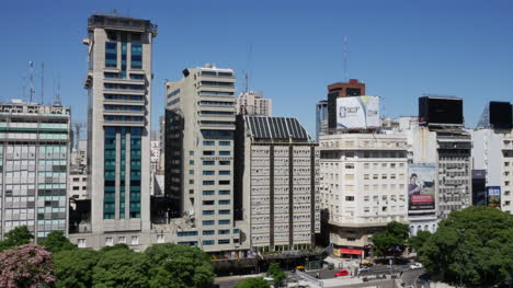 Argentina-Buenos-Aires-Edificios-En-Avenida-9-De-Julio