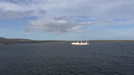 Falklands-Zooms-To-Fishing-Boat