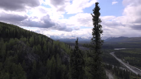 Alaska-Denali-Park-Valley-View
