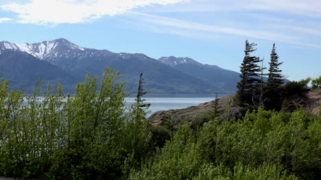 Alaska-Felsvorsprung-über-Dem-Turnagain-Arm