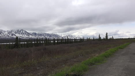 Alaska-Schneebergblick-Zoomt-Herein