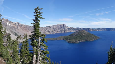 Lago-Del-Cráter-De-Oregon-Con-Wizard-Island-Vista-Pan