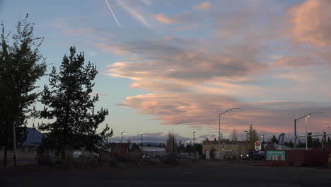 Oregon-Sonnenuntergang-Wolke-über-La-Pine