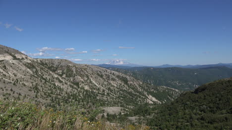 Washington-Mount-Adams-In-Der-Ferne