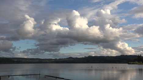 Washington-Silver-Lake-Growing-Clouds