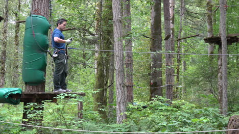 Washington-Man-Prepares-For-Zip-Line