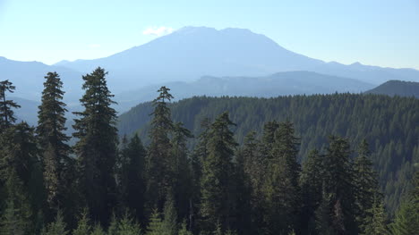 Washington-View-Of-Mount-St-Helens