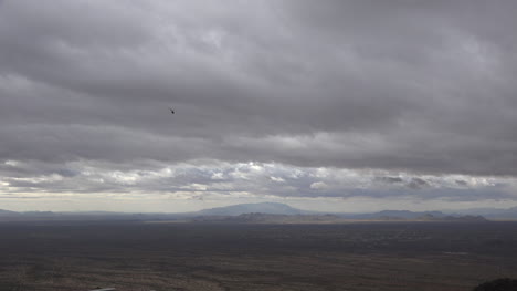 Helicóptero-De-Arizona-En-Las-Nubes