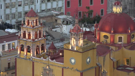 Mexico-Guanajuato-Yellow-Church-With-Red-Dome