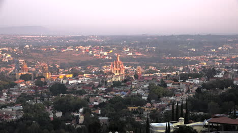 Mexiko-San-Miguel-Rosa-Kirche-Am-Morgen