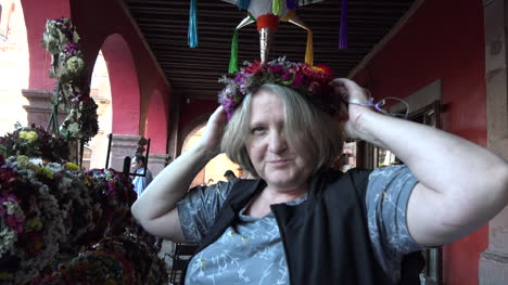 Mexico-San-Miguel-Woman-With-Flower-Hat