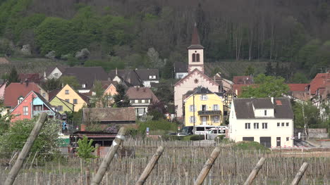 Frankreich-Elsass-Dorfkirche