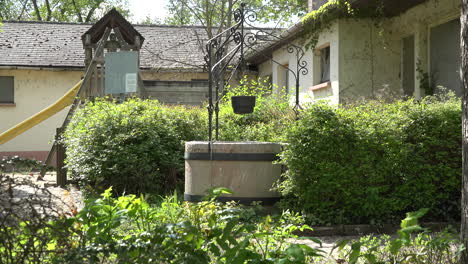 France-Alsace-Well-With-Bucket