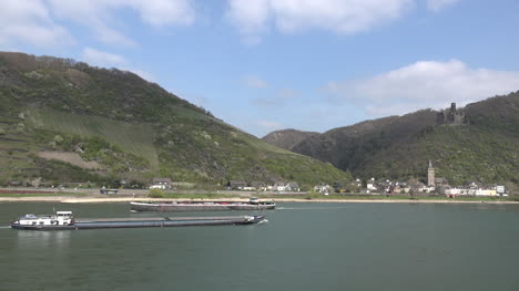 Germany-Barges-Pass-St-Goarhausen-Wellmich