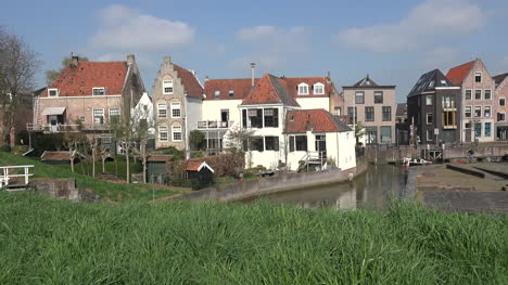 Niederlande-Schoonhaven-Häuser-Und-Kanäle