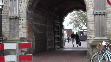 Netherlands-Schoonhoven-Couple-And-Ancient-Gateway