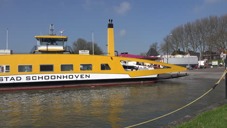 Netherlands-Schoonhoven-Ferry-Lands