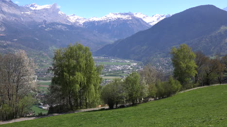 Francia-Alpino-Valle-Del-Arve-Ciudad-Cerca-De-Mont-Blanc