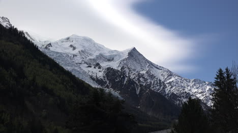 France-Mont-Blanc-Under-Cloud-Zoom-In