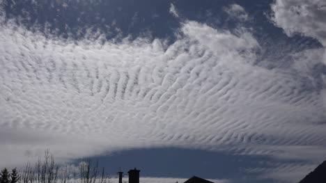 Francia-Curioso-Lapso-De-Tiempo-De-Las-Nubes-Alpinas