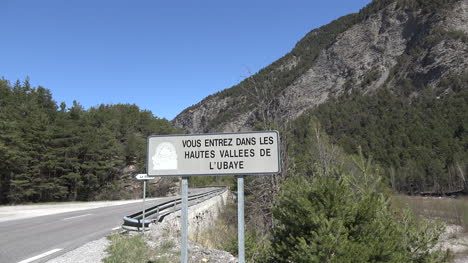 Frankreich-Schild-Sagt-Huates-Vallees-De-L-Ubaye