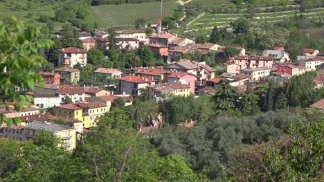 Italien-Häuser-Im-Tal-In-Der-Nähe-Von-Verona