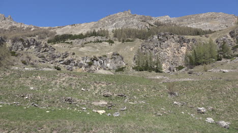 Italien-Felsen-Und-Alpenblick-Auf-Der-Maddalena-Passstrasse