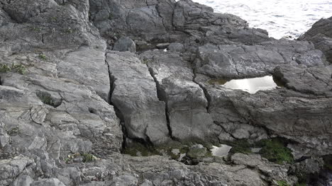 Piscina-de-mareas-de-Croacia-en-rocas