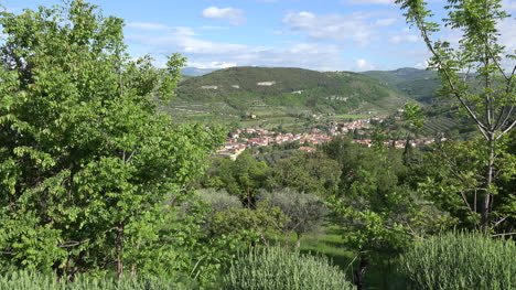 Italien-Dorf-Bei-Verona-Zoomt-Rein